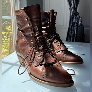 Capezio Women's Kilted Lace Up Leather Riding Boots L499 Size 7.5, Cognac